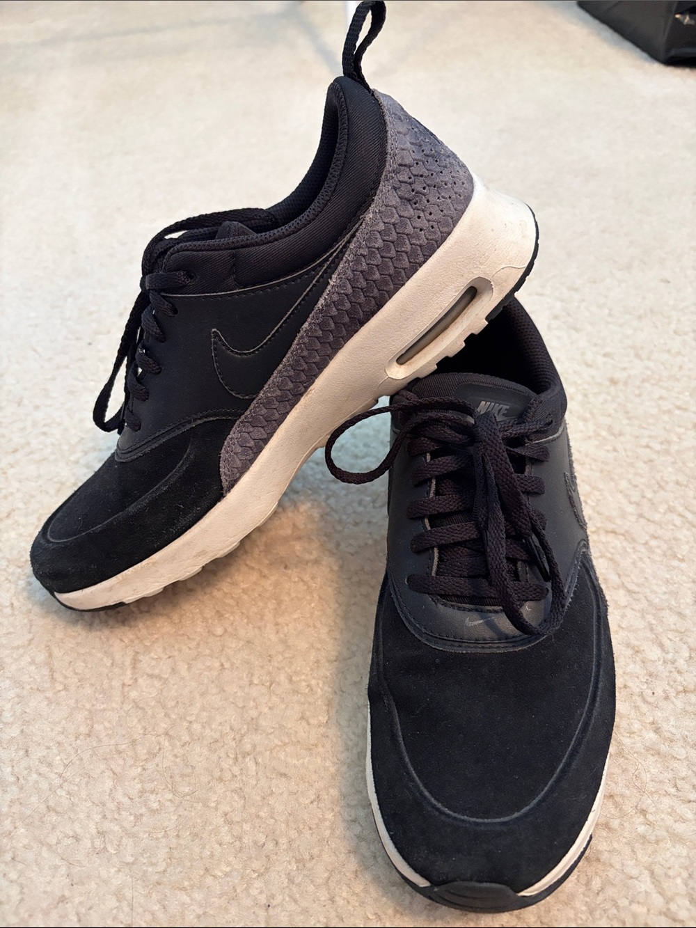 Women’s Black Athletic Nike Sneakers with Gray Accents size 9